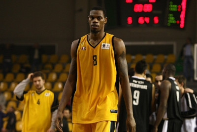 Έλεγκαρ: «Να παλέψουμε σκληρά»