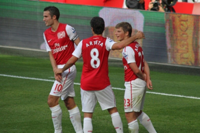 Φαν Πέρσι: «Μας έχει βοηθήσει ο Αρτέτα»