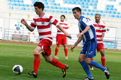 Ανανέωσαν Πότσι, Μιρτσέτα στον Πλατανιά