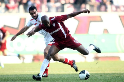 Η Παναχαϊκή καταγγέλλει…