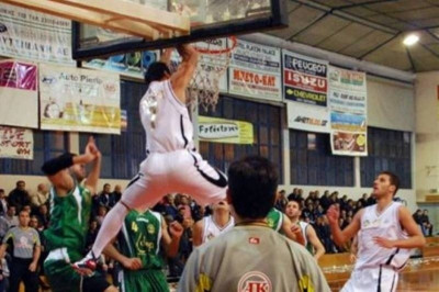 Μπεχλιβάνης: «Προσεκτικοί σε άμυνες ζώνης»