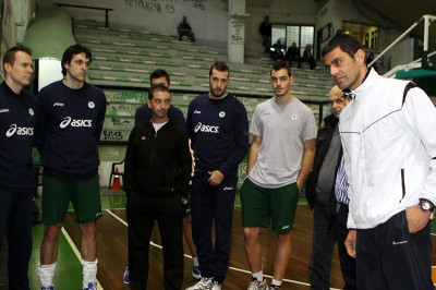 Καζάζης: «Πιστεύω σε μένα και τους παίκτες»