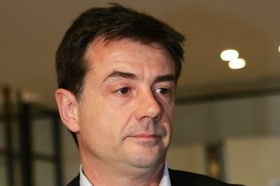 Σε απολογία ο Βασάρας!