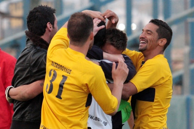 Τρεις απουσίες στην Καλλονή