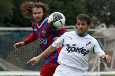 «Κολλάει» του Μουρατίδη