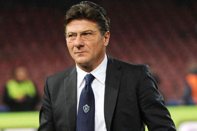 «Πρέπει να γίνει ταπεινή η Νάπολι»