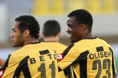 Ενοχλήσεις για Μπέτο και Ολίσε