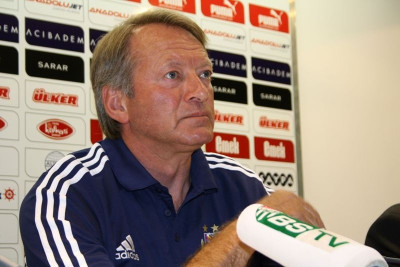 Πάει για πρωτιά η Άντερλεχτ