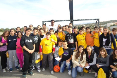 Κοντά στα παιδιά ο ΑΓΟΡ