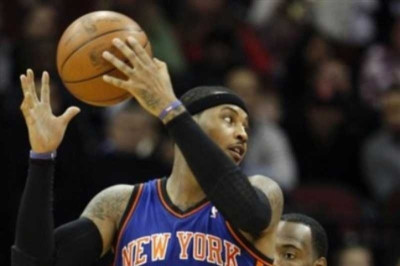 Με το... δεξί Νικς και Άντονι