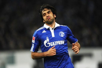 Ανανεώνει ως σύμβουλος ο Ραούλ