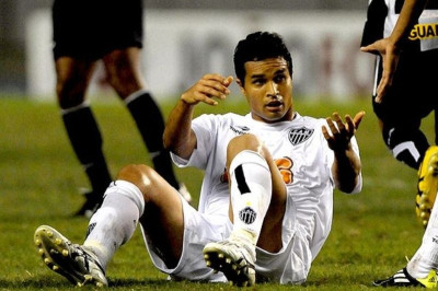 Λάθος για Ατλέτικο Μινέιρο ο Ντουντού