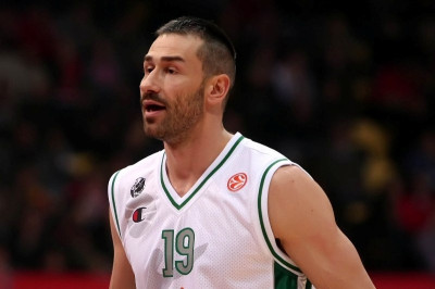 Στην αναμονή έχει τον Γιάριτς ο Ολυμπιακός