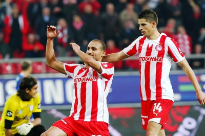 Αφιέρωμα των Αλγερινών σε Τζεμπούρ