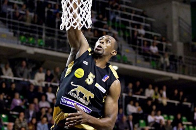 Επαφές με Ακινγκμπάλα ο Ολυμπιακός