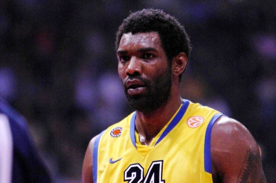 Τέλος ο Γουντς από τη Μακάμπι Χάιφα!