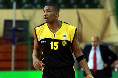 Μπάξτερ: «Δεν βλέπω την ώρα να πατήσω παρκέ»