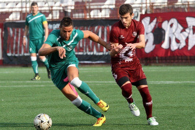 Θέλει να «δέσει» Γιόνδη