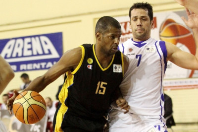 Κόμματος: «Τα ίδια έλεγε και στην Εθνική...»