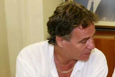 Εγγυήσεις Αδαμάκη στον Εθνικό Αστέρα