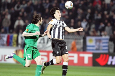 Ενοχλήσεις στους προσαγωγούς ο Ίβιτς