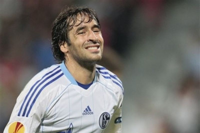 Έκαναν τραγούδι τον Ραούλ! (video)