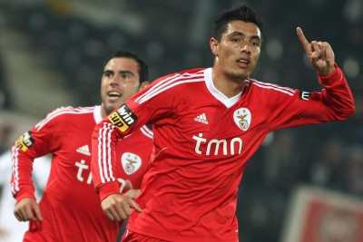 Πρώτη με «ντόρτια» η Μπενφίκα!