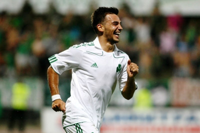 Κουνάει «μαντήλι» ο Νίνης