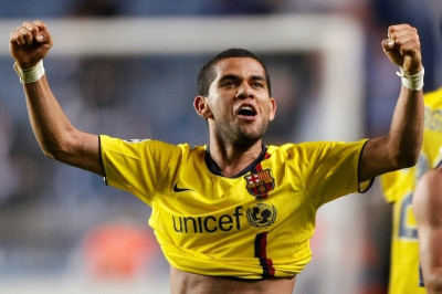 Ντ.Άλβες: «Απόλαυση το clasico»