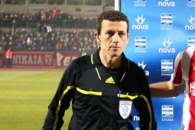 Κάντε του από τώρα την απονομή