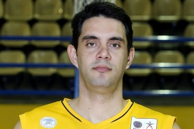 Ένα μήνα εκτός ο Πέτρουλας