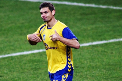 Θλάση ο Χαριστέας, διάταση ο Ρότσα