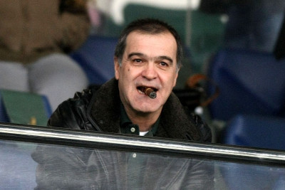 Βγενόπουλος: «Δεν βλέπετε ότι βοηθάμε»