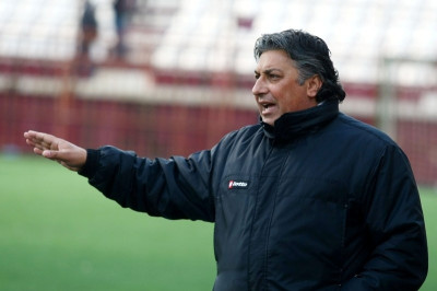 Μαγκαφίνης: «Δεν πρέπει να πετάμε βαθμούς»