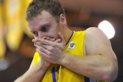 Άδεια σε Σκοτ, Μότσνικ