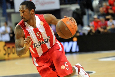 «Τίτλοι τέλους» για Λούκας στον Ολυμπιακό