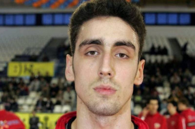 Μία αγωνιστική στον Σακελλαράκη