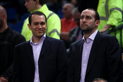 Οργή Αγγελόπουλων για Μικρούτσικο