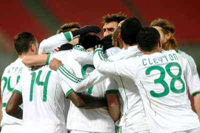 Ολη η... Δόξα στους Κουίνσι και Σιμάο!