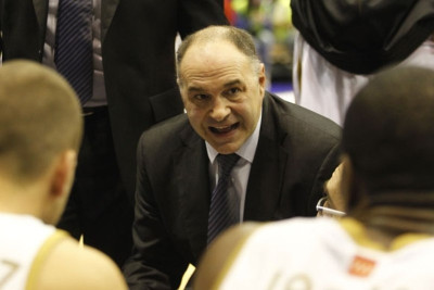 Λάσο: «Πολύπλοκο και σκληρό παιχνίδι»