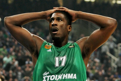 Θλάση στη γάμπα ο Σμιθ