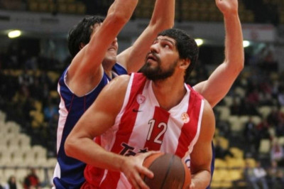 Δηλώνεται, αλλά δεν παίζει ο Παπαδόπουλος