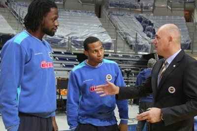 Επεισόδιο Γκιστ – Σπάχια στη Φενέρ!