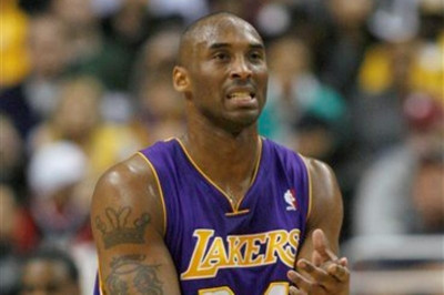 Ο Κόμπε γιορτάζει, ο Ιμπάκα... ταπώνει! (video)