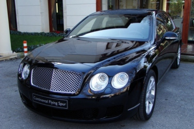 Οι Bentley έκλεψαν την παράσταση