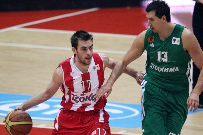 Το «μπράβο» των Αγγελόπουλων στον Μάντζαρη