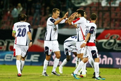 Χωρίς Σιόβα, Κούτσι με Ολυμπιακό