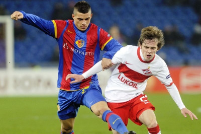 Αρκετοί μνηστήρες για Ξάκα