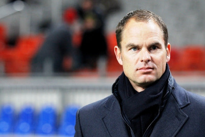 Ντε Μπουρ: «Ελπίζω να μείνει ο Σουάρεζ»