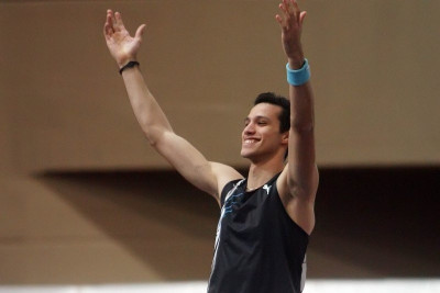 Πέρασε τα 5.75μ. ο Φιλιππίδης!